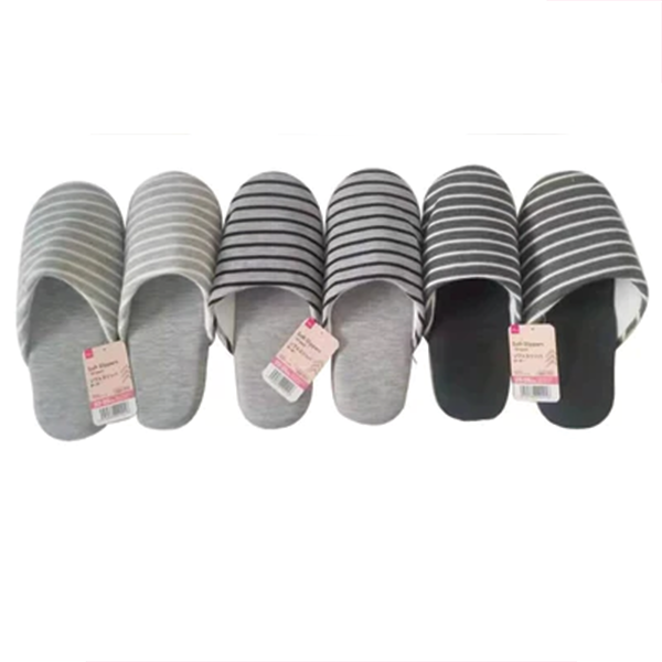 SOFT SLIPPERS STRIPED US5-7 EU36-39.5